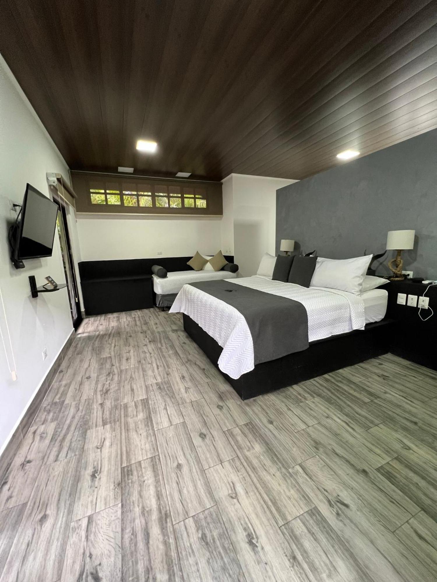 Hotel Boutique Casa Del Rio La Fortuna Eksteriør billede